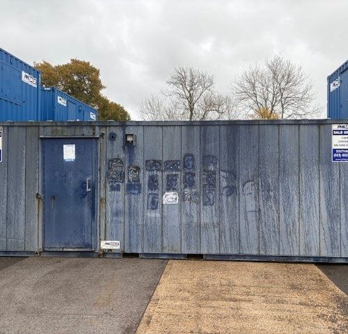 HF 4408 – 24ft Split Mess/Office (Roof damage) – £1690 + VAT