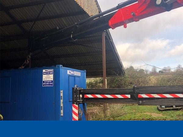 Transporting a welfare unit inside a barn