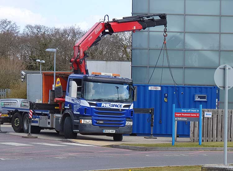 Welfare unit being placed in position